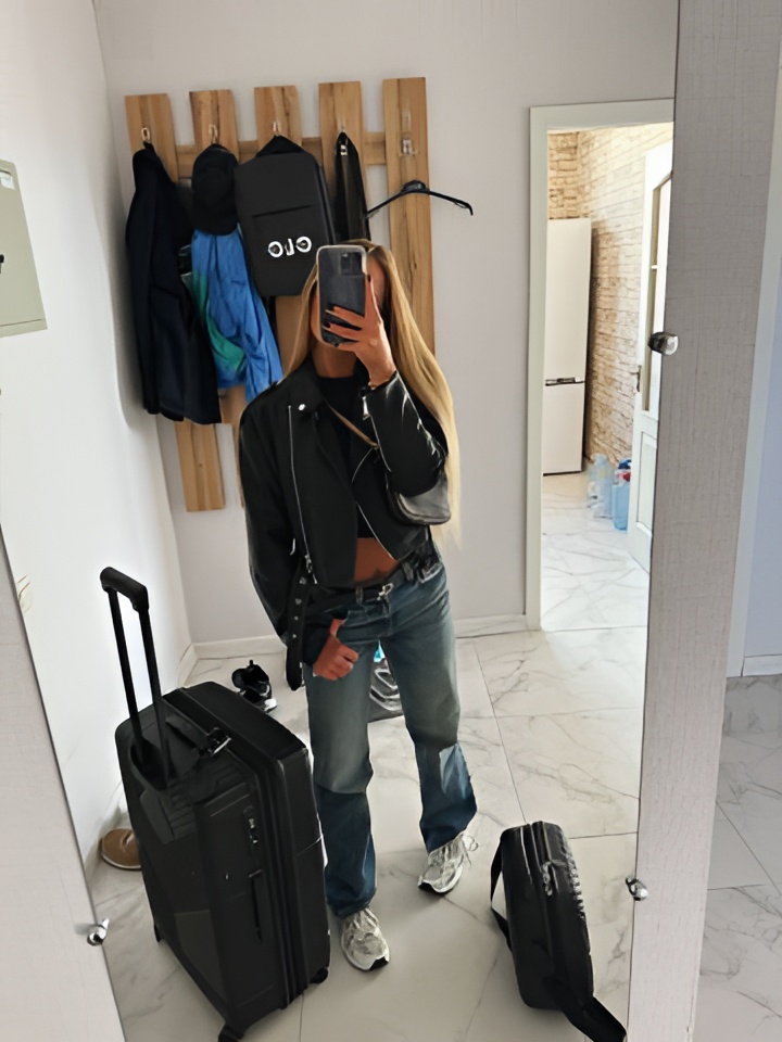 Агнесса привлекательная девушка из Дятьково цена от 1500 руб