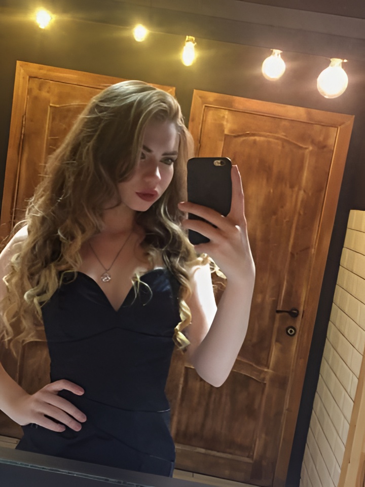 Фрида привлекательная девушка из Дятьково цена от 4000 руб