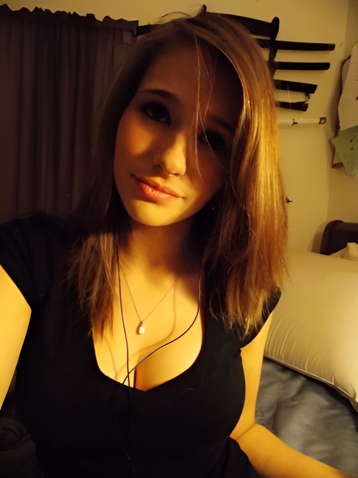 Сабина привлекательная девушка из Дятьково цена от 5000 руб