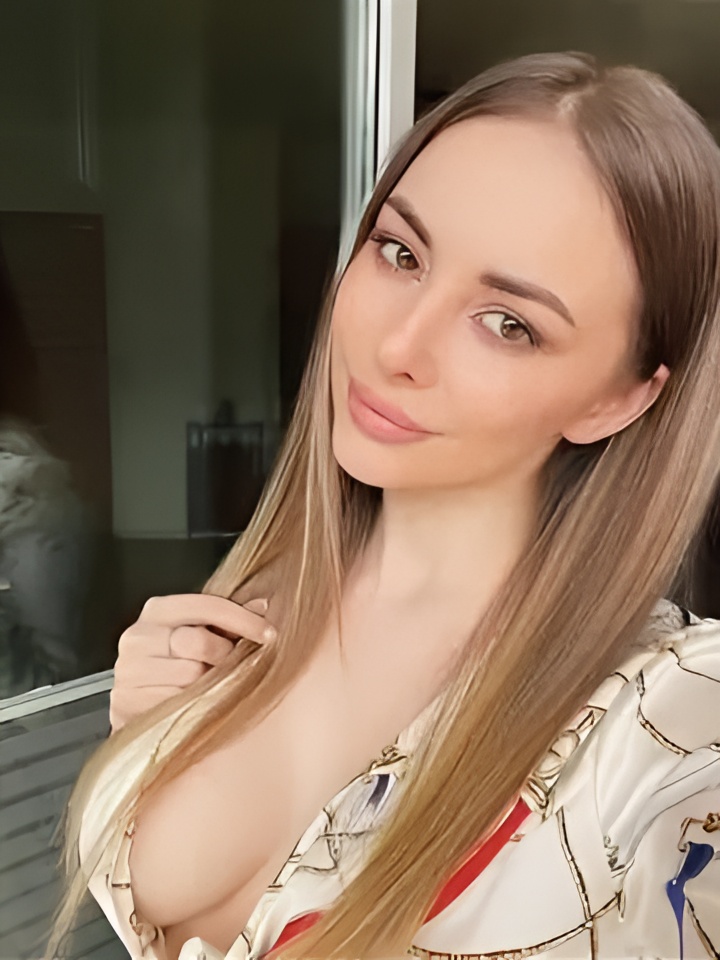 Юна привлекательная девушка из Дятьково цена от 2000 руб