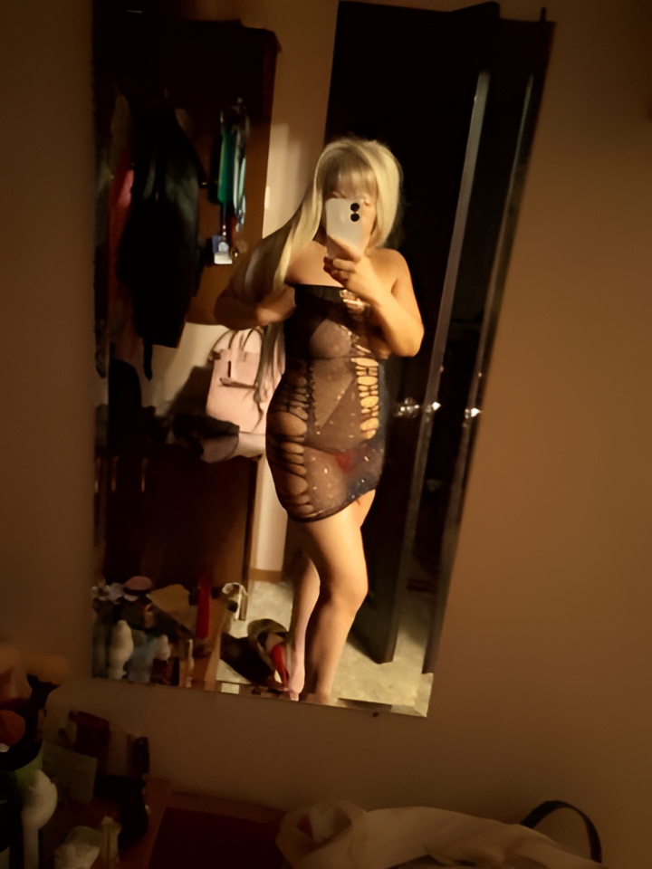 Юнона привлекательная девушка из Дятьково цена от 2000 руб